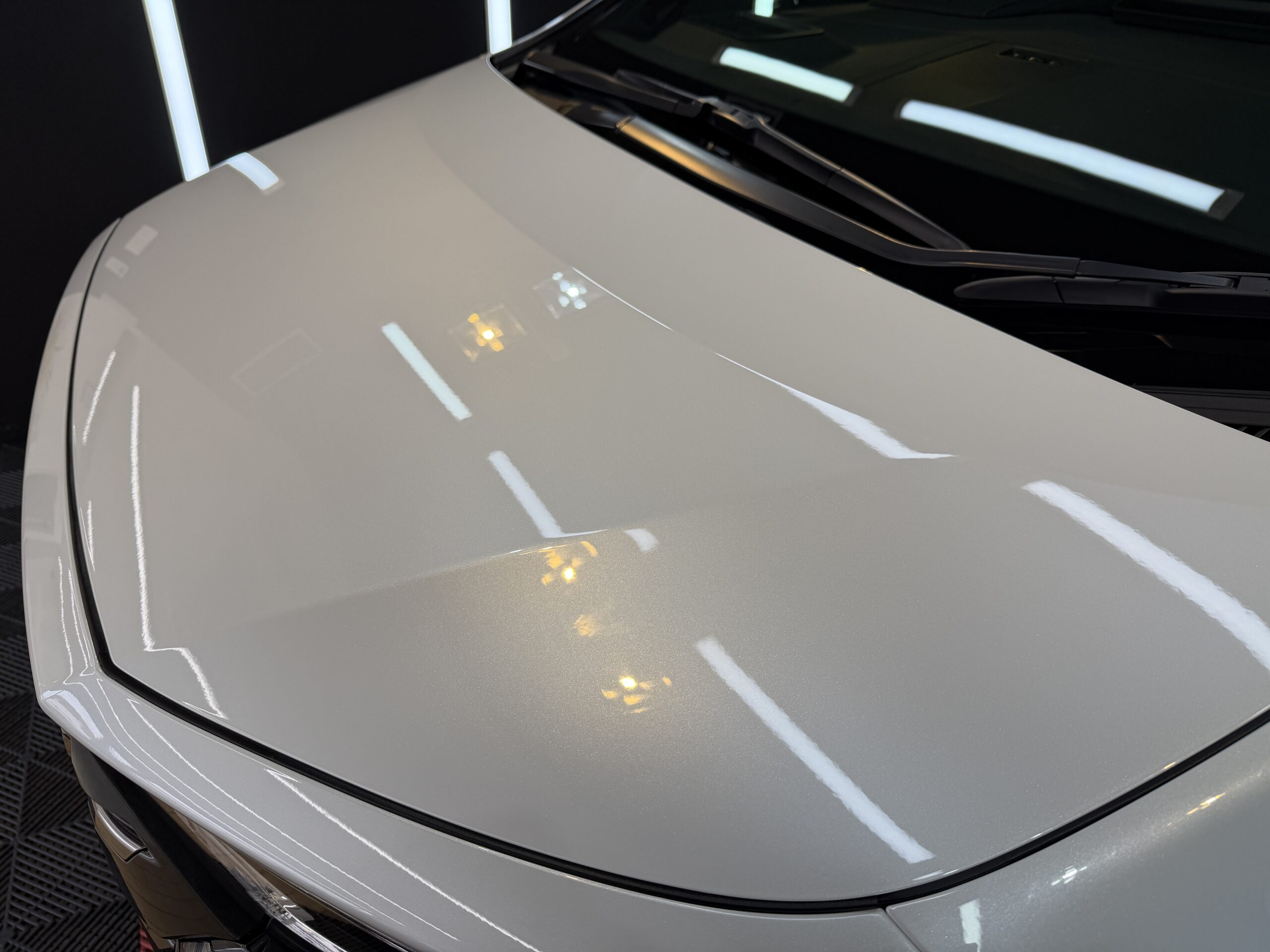 硬度よりも重要なのは下地処理です。